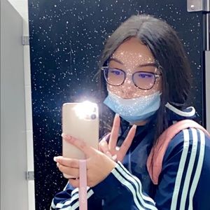 Meet your Posher, Itzel